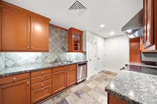 914 Main St, Houston, TX 77002 - Photo 6