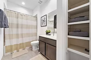 12600 Fleet River Rd, Houston, TX 77047 - Photo 8
