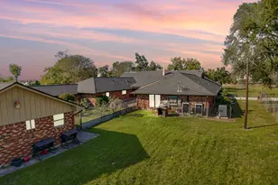 11318 Wallisville Rd, Houston, TX 77013 - Photo 2