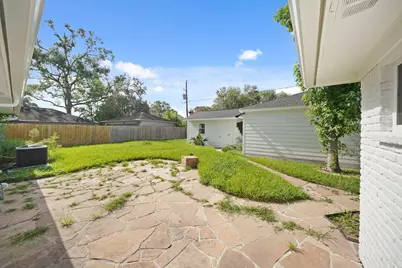 5943 Greenmont Drive, Houston, TX 77092 - Photo 30