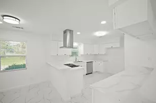 5943 Greenmont Dr, Houston, TX 77092 - Photo 8