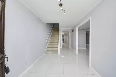 14365 Lost Meadow Lane, Houston, TX 77079 - Photo 2