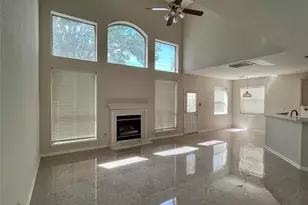 2402 Plantation Bend Dr, Sugar Land, TX 77478 - Photo 10