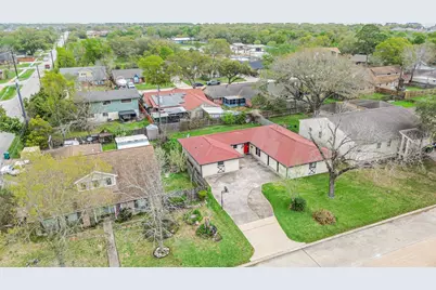 1422 Cedarbrook Court, Seabrook, TX 77586 - Photo 2