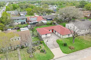 1422 Cedarbrook Ct, Seabrook, TX 77586 - Photo 2