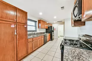 1422 Cedarbrook Ct, Seabrook, TX 77586 - Photo 14