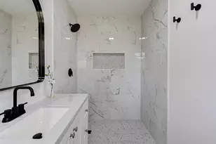 1703 N Roberson St, Conroe, TX 77301 - Photo 4
