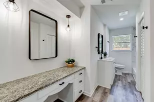 1703 N Roberson St, Conroe, TX 77301 - Photo 20