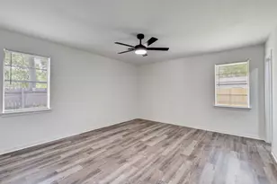 1703 N Roberson St, Conroe, TX 77301 - Photo 28