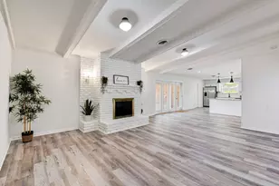 1703 N Roberson St, Conroe, TX 77301 - Photo 14