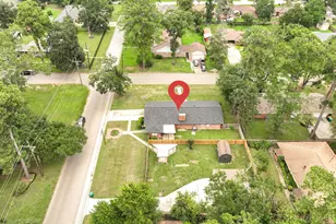 1703 N Roberson St, Conroe, TX 77301 - Photo 46