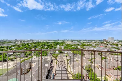 3505 Sage Road #1702, Houston, TX 77056 - Photo 22