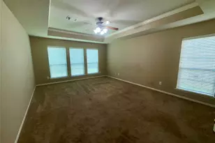 14009 Hollow Canyon Ln, Rosharon, TX 77583 - Photo 8