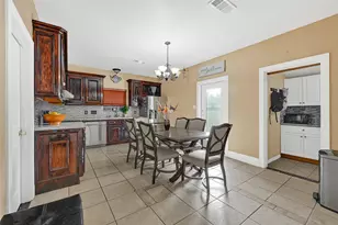 7534 Charlie St, Houston, TX 77088 - Photo 10