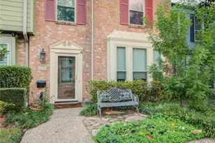 7449 Brompton St, Houston, TX 77025 - Photo 2