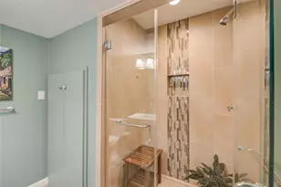 7449 Brompton St, Houston, TX 77025 - Photo 24