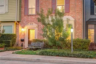 7449 Brompton St, Houston, TX 77025 - Photo 40