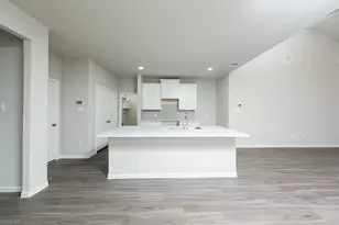 2019 Emerald Lk Trl, Dayton, TX 77535 - Photo 6