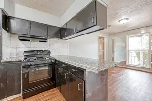 5834 Hirondel St, Houston, TX 77033 - Photo 6
