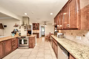 18311 Forest Town Dr, Houston, TX 77084 - Photo 16