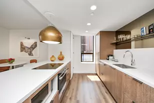 1300 Lamar St, Houston, TX 77010 - Photo 4