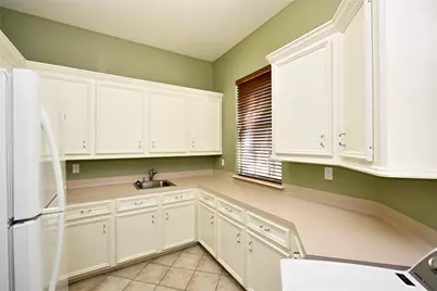 1710 Oyster Point Drive, Sugar Land, TX 77478 - Photo 32