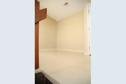 200 Pecan Drive #1002, League City, TX 77573 - Photo 6