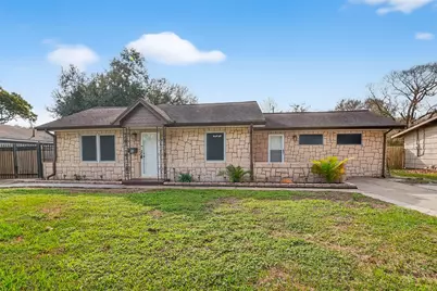 425 20th Avenue N, Texas City, TX 77590 - Photo 4