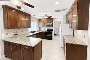 9826 Green Valley, Houston, TX 77064 - Photo 2