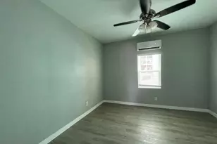 1701 40th St, Galveston, TX 77550 - Photo 18