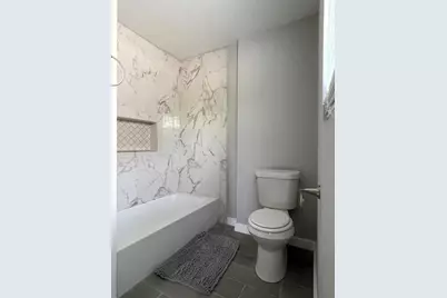 1701 40th Street, Galveston, TX 77550 - Photo 10