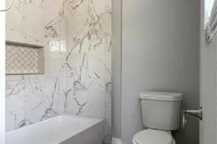 1701 40th St, Galveston, TX 77550 - Photo 10