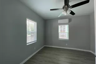 1701 40th St, Galveston, TX 77550 - Photo 20