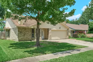 23311 Grand Rapids Ln, Spring, TX 77373 - Photo 2