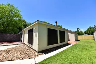 16222 Queensdale Dr, Houston, TX 77082 - Photo 4