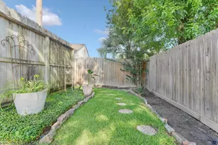 12206 Burgoyne Dr, Houston, TX 77077 - Photo 44