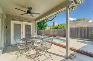 12206 Burgoyne Dr, Houston, TX 77077 - Photo 6
