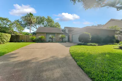 12206 Burgoyne Drive, Houston, TX 77077 - Photo 2