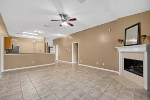 827 N Wellsford Dr, Pearland, TX 77584 - Photo 6