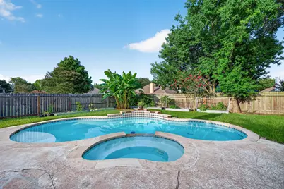 827 N Wellsford Drive, Pearland, TX 77584 - Photo 32