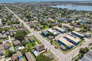1213 55th St, Galveston, TX 77551 - Photo 2