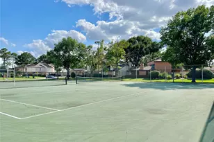 7840 Bateman Ln, Houston, TX 77088 - Photo 16