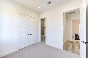 1266 Finnigan Dr, Houston, TX 77020 - Photo 28