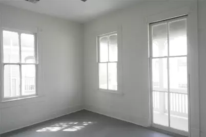 304 18th #Up, Galveston, TX 77550 - Photo 10