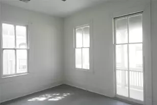 304 18th, Galveston, TX 77550 - Photo 10