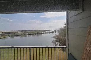 18800 Egret Bay Blvd, Houston, TX 77058 - Photo 8