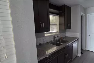 18800 Egret Bay Blvd, Houston, TX 77058 - Photo 12