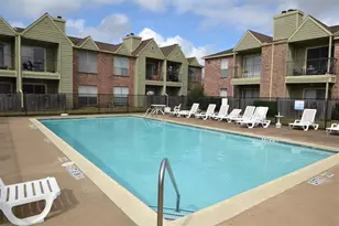 18800 Egret Bay Blvd, Houston, TX 77058 - Photo 4