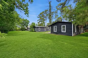 8038 Record St, Houston, TX 77028 - Photo 24
