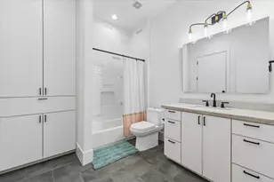 2705 Julian St, Houston, TX 77009 - Photo 38